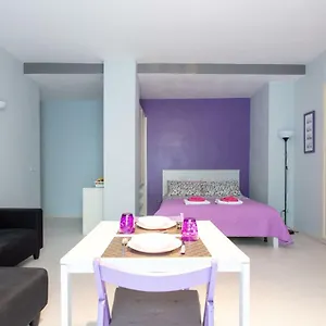  Casa vacanze Glamorous House In Chiaia